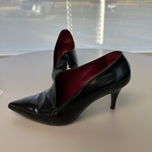 Versani Black Pointed-Toe Leather Heels with Red Lining - Women's Pumps